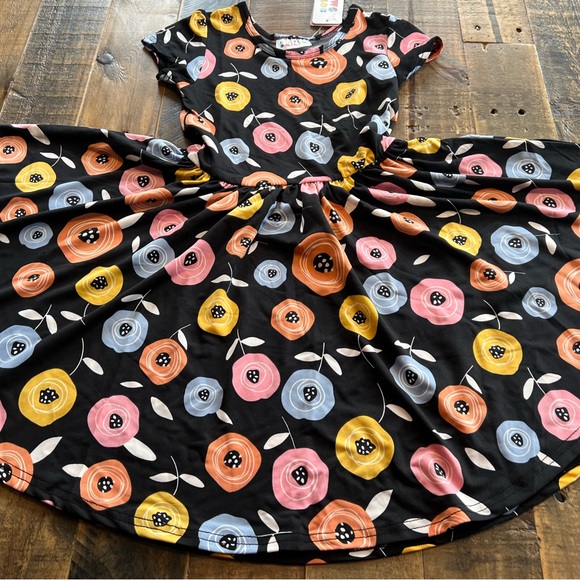 Dot Dot Smile Other - Dot Dot Smile size 3/4 or 7 girls black floral Cap sleeve twirl dress new